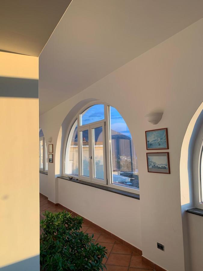 La Casa Del Sole Acomodação com café da manhã Vico Equense Exterior foto