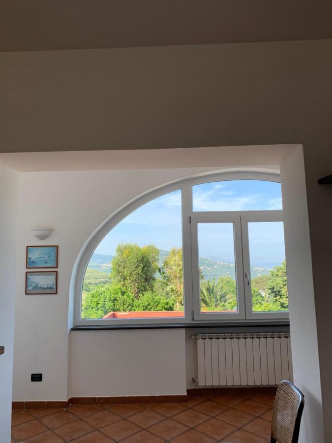 La Casa Del Sole Acomodação com café da manhã Vico Equense Exterior foto