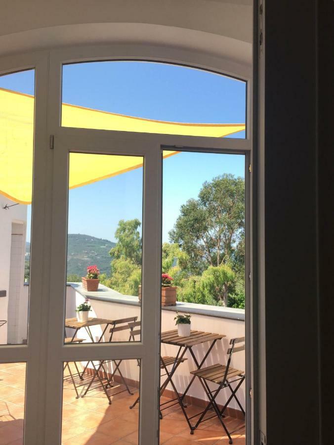 La Casa Del Sole Acomodação com café da manhã Vico Equense Exterior foto